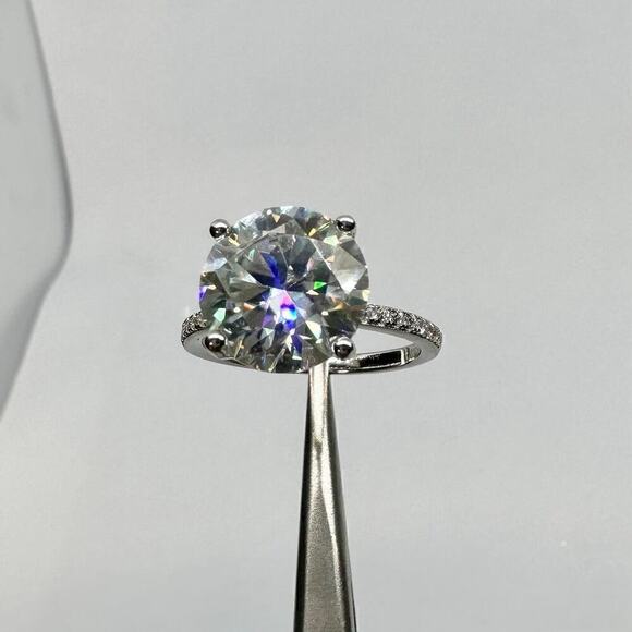 Moissanite Diamond Ring 3 Ct Engagement Wedding Round Cut Solitaire GRA Size 6 - Picture 1 of 11